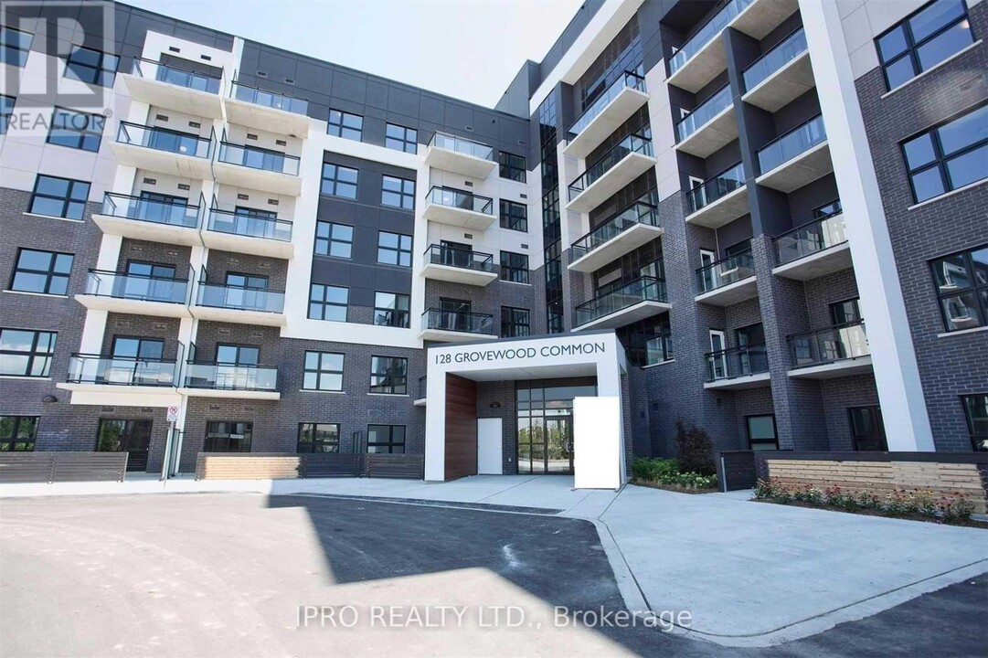 128-128 Grovewood Common in Oakville, ON - Building Photo