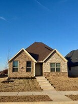 3108 SW Lovely Ln in Bentonville, AR - Building Photo