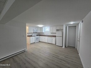 79 Middle Rd in Lake George, NY - Building Photo - Building Photo