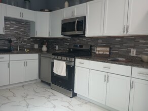 921 Washington Blvd in Baltimore, MD - Building Photo - Building Photo