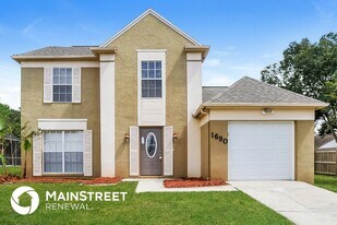 1690 Palm Leaf Dr in Brandon, FL - Building Photo