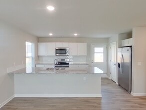 2746 S Cypress St in Wichita, KS - Building Photo - Building Photo