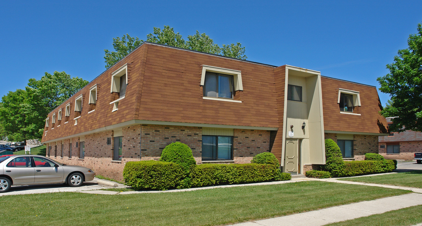 Park Ridge Apartments in Grafton, WI - Building Photo