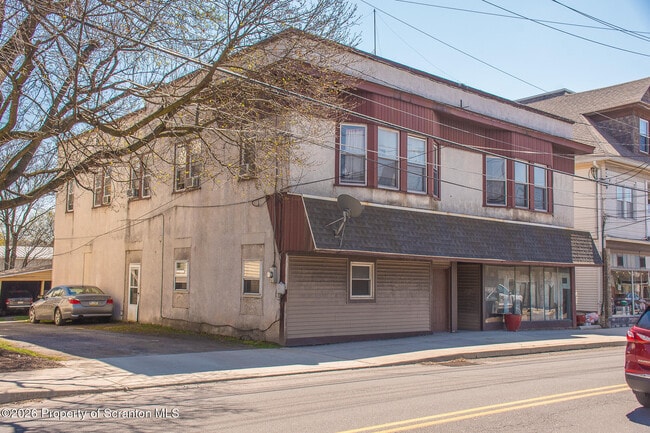 property at 1827-1829 Main St