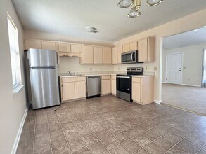 1748 Ashton Dr in Hinesville, GA - Building Photo - Building Photo