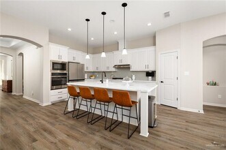14328 Chalk Rdg Dr in McAllen, TX - Building Photo - Building Photo