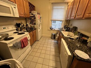 31 Queensberry St, Unit 7 in Boston, MA - Building Photo - Building Photo