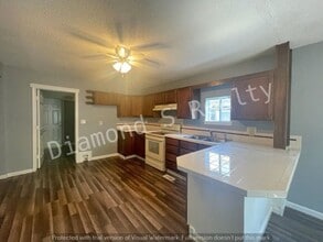 2119 N Howard Ave in Springfield, MO - Building Photo - Building Photo