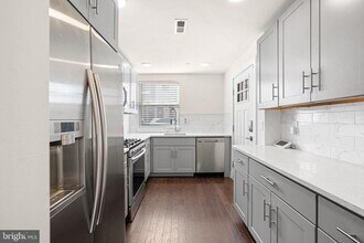 1315 N 25th St in Philadelphia, PA - Building Photo - Building Photo