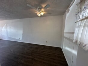 1933 Florence Ave in Kingman, AZ - Building Photo - Building Photo