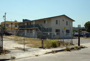 1609 NW 7th Ct Apartments