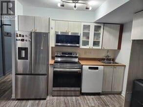 600 Fleet St in Toronto, ON - Building Photo - Building Photo