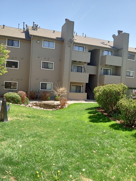 3100 S Federal Blvd in Denver, CO - Building Photo