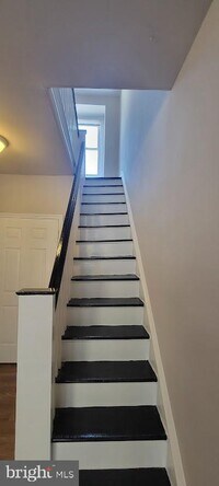 509 E Washington Ln photo'