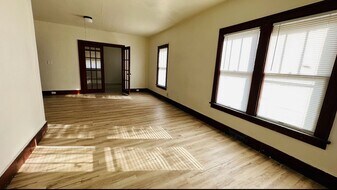 315 N Kline St in Aberdeen, SD - Building Photo