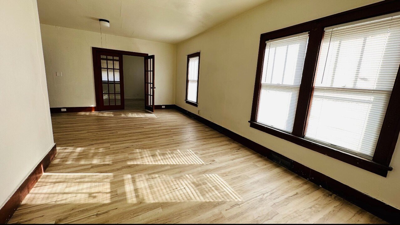 315 N Kline St in Aberdeen, SD - Foto de edificio