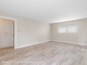 209 W Escalones in San Clemente, CA - Building Photo - Building Photo