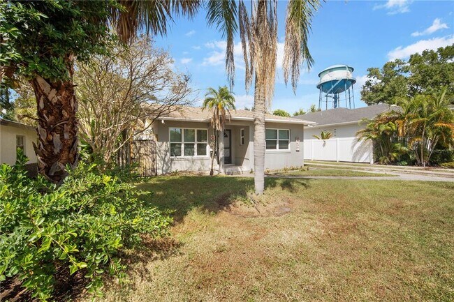 545 12th Ave N in St. Petersburg, FL - Building Photo - Building Photo