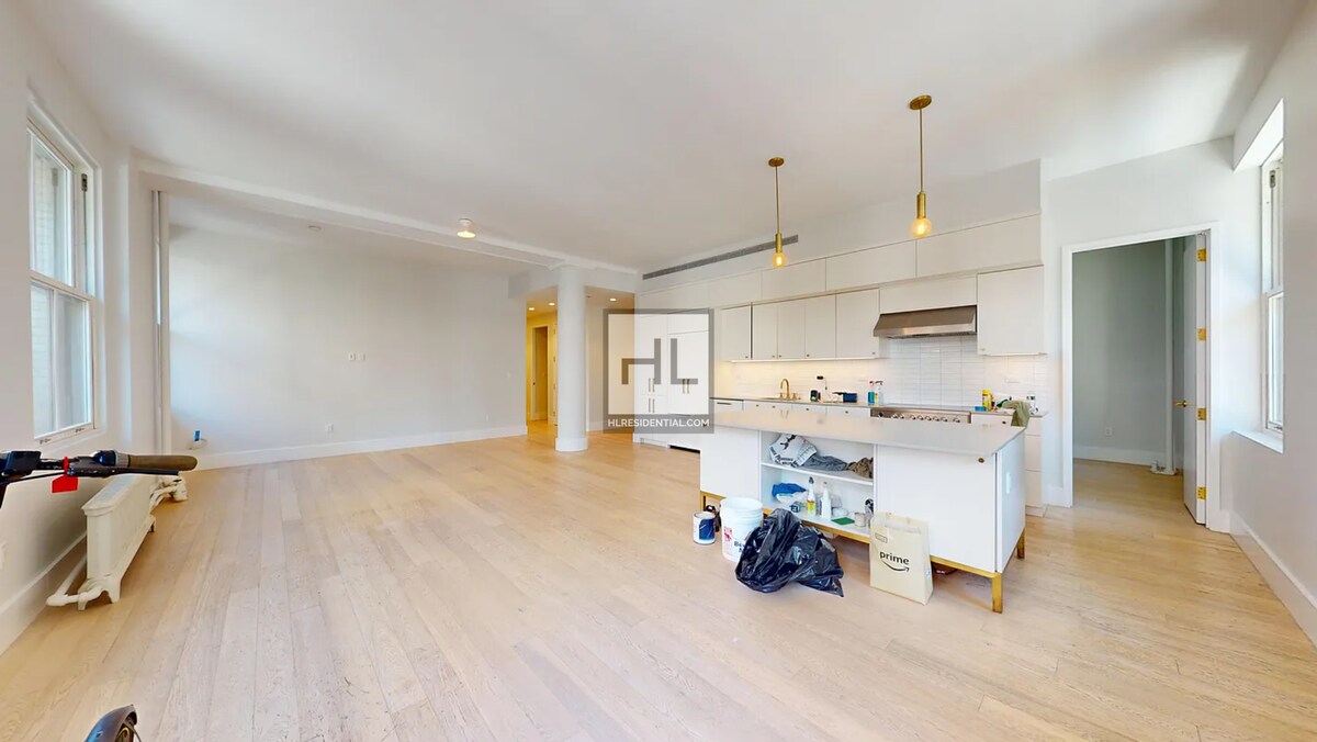 BROOME STREET in New York, NY - Building Photo