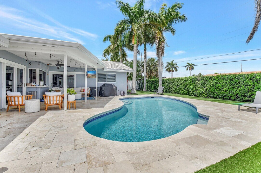 995 SW 13th Dr in Boca Raton, FL - Building Photo