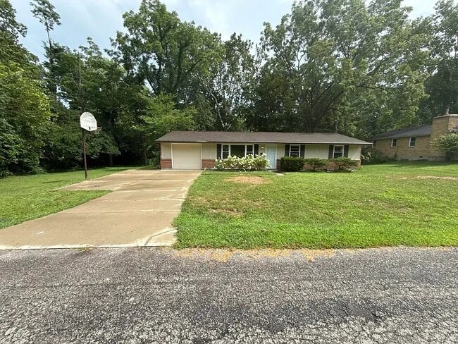 property at 3945 Sloping Dr