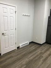 410 E Mill St, Unit 410 E Mill Street in Plymouth, WI - Foto de edificio - Building Photo