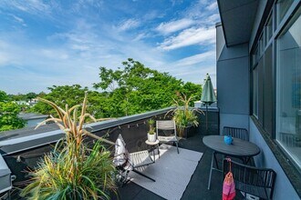 400 Mystic Ave in Somerville, MA - Building Photo - Building Photo