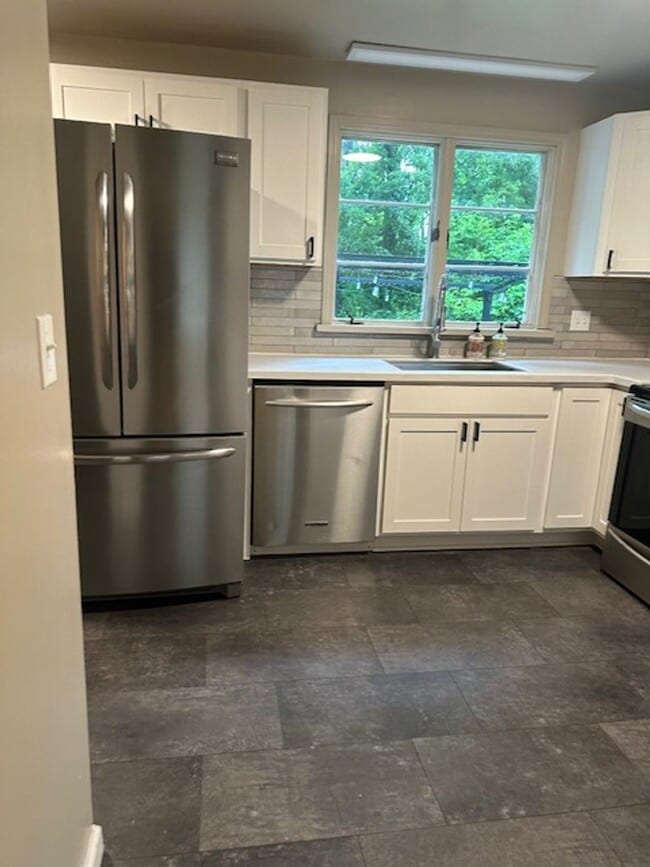 1614 Stone Rd in Rochester, NY - Building Photo - Building Photo