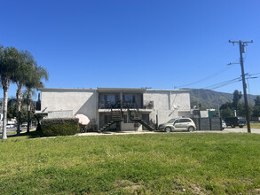 618 Glenfinnan Ave in Azusa, CA - Building Photo - Building Photo