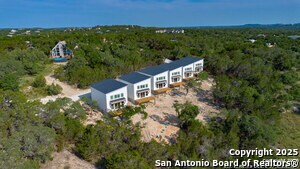 2004 Cedar Hill Dr in Spring Branch, TX - Building Photo