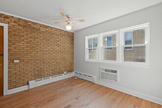 1506 Glencoe Ave in Highland Park, IL - Foto de edificio - Building Photo
