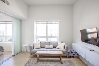 2424 17th St NW in Washington, DC - Building Photo - Building Photo