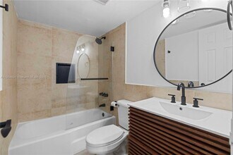 1800 Sans Souci Blvd in North Miami, FL - Building Photo - Building Photo