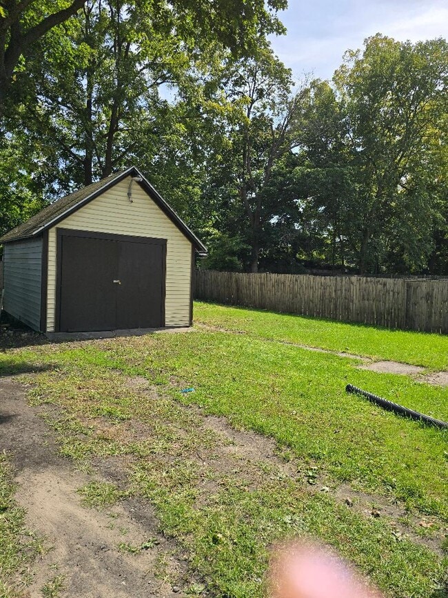 1204 N Church St in Kalamazoo, MI - Building Photo - Building Photo