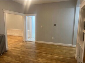 31 Middleton St in Boston, MA - Foto de edificio - Building Photo