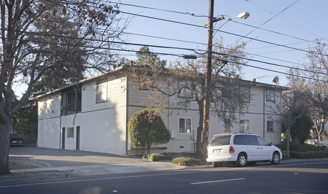 589 Lincoln St in Santa Clara, CA - Building Photo - Building Photo