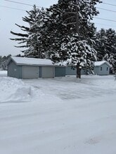 1041 Bloom Rd in Eagle River, WI - Building Photo - Building Photo