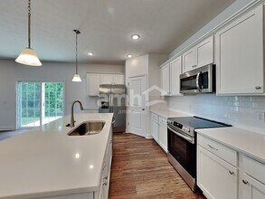 8276 Northpoint Dr in Sunbury, OH - Building Photo - Building Photo