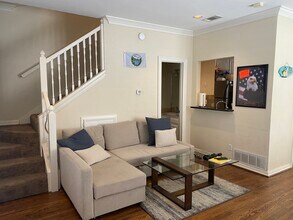 3412 McFarlin Blvd, Unit McFarlin Place in Dallas, TX - Building Photo - Building Photo