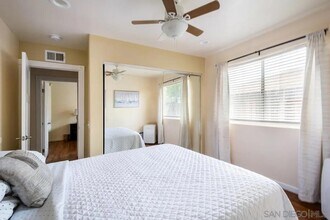 4435 Summer Dr in Oceanside, CA - Foto de edificio - Building Photo