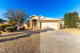 9438 W Monroe St in Peoria, AZ - Building Photo