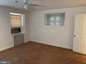 501 E Philadelphia Ave in Boyertown, PA - Foto de edificio - Building Photo