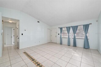 245 Moonbeam Rd in Apopka, FL - Building Photo - Building Photo