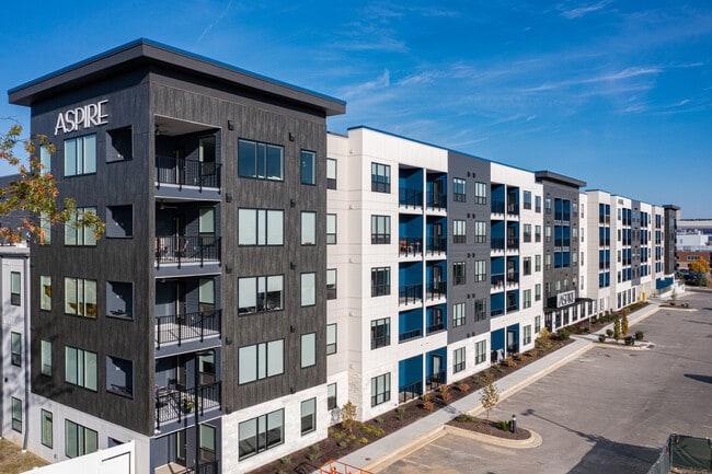 Aspire Kenwood Apartments