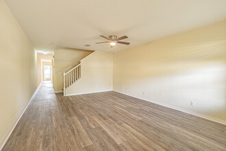 3421 Dragon View Ct in Valrico, FL - Foto de edificio - Building Photo