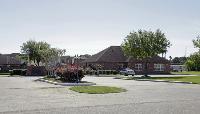 Waller Hillside Plaza