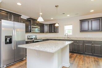 174 Wahoo Cir in Irmo, SC - Foto de edificio - Building Photo