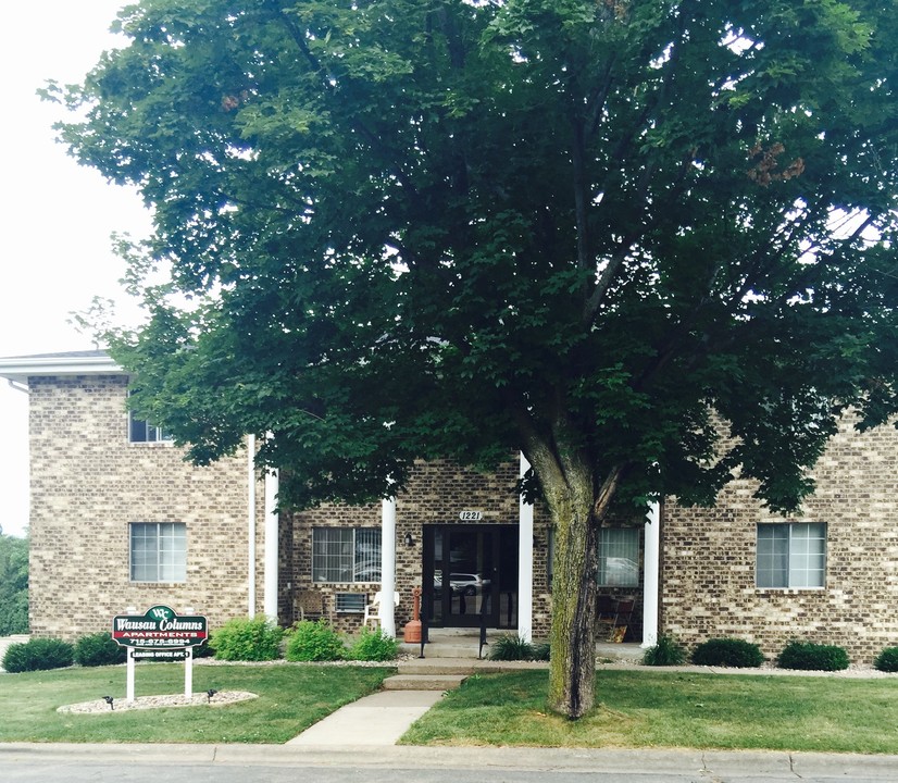 Wausau Columns Apartments in Wausau, WI - Foto de edificio