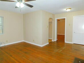 1012 Denton St in Denton, TX - Building Photo - Building Photo