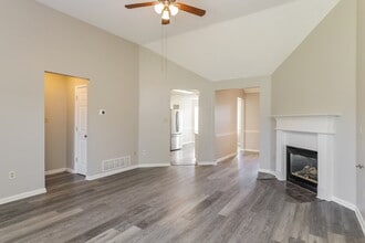 7364 Wendy Way in Walls, MS - Building Photo - Building Photo